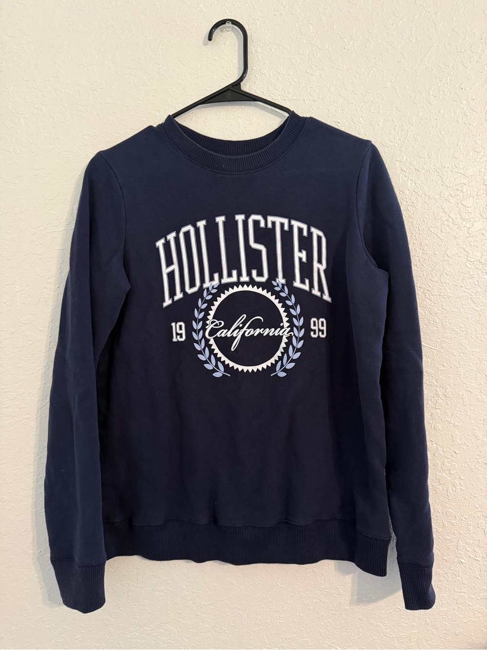 Hollister Women’s Size M Crewneck Sweatshirt Navy Blue California 1999 Pullover